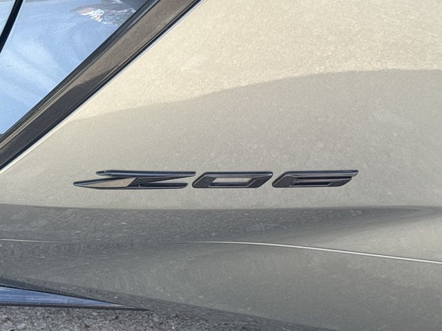 Used 2023 Chevrolet Corvette Z06 w/ Stealth Interior Trim Package RWD image 13