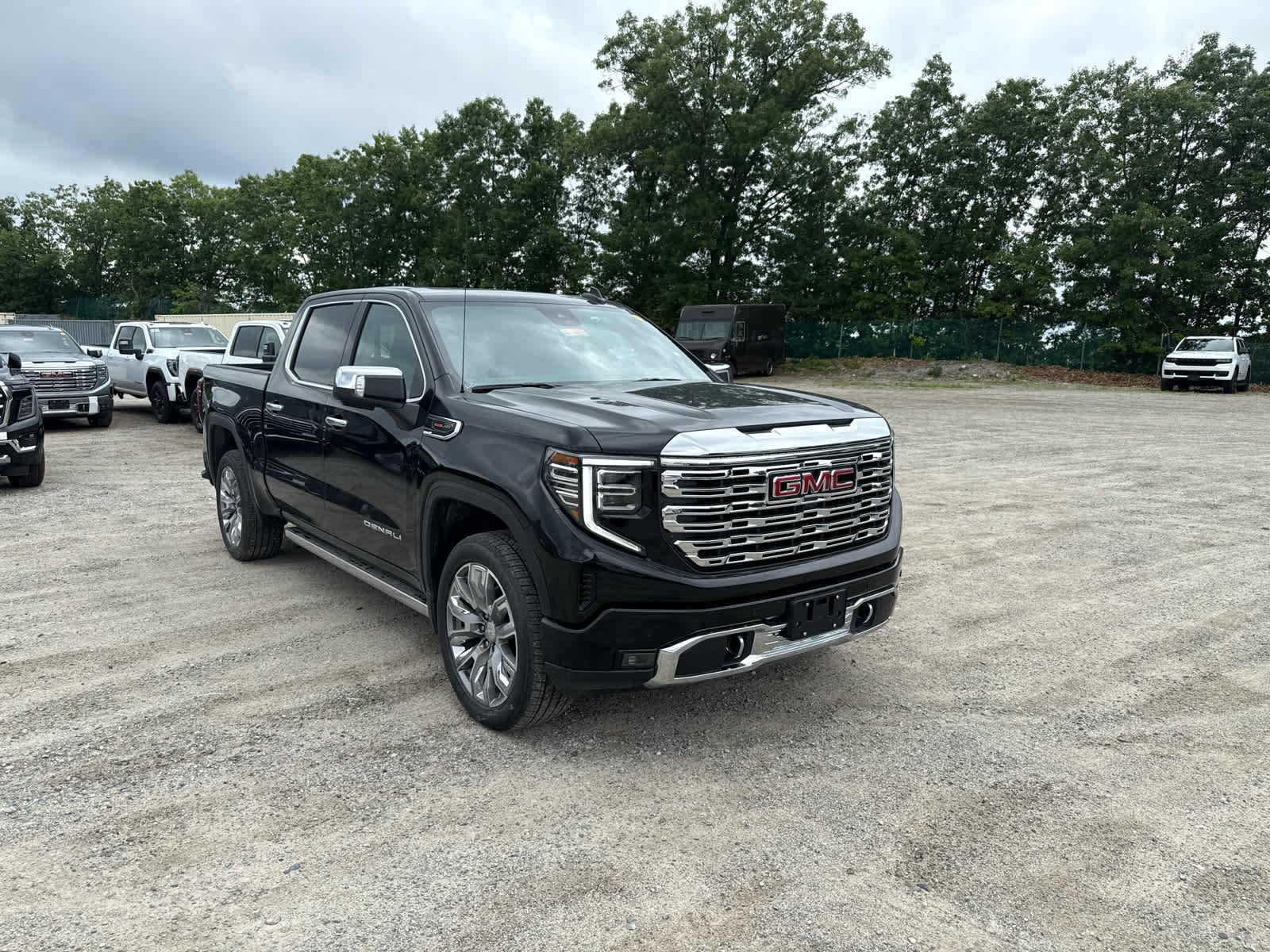 New 2026 GMC Sierra 1500 Denali w/ Denali Reserve Package AWD/4WD image 7