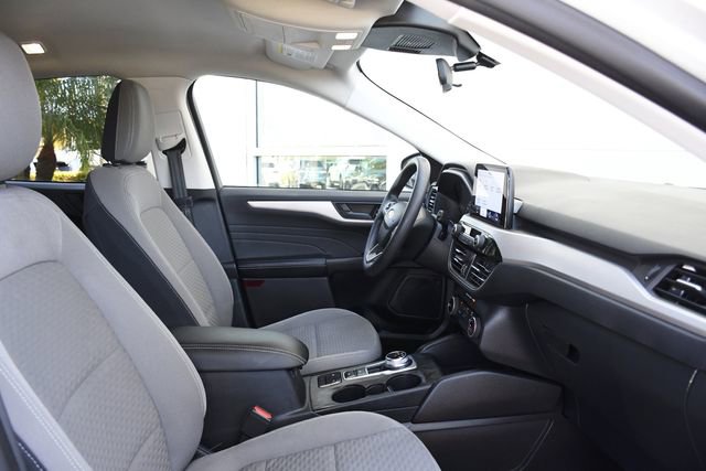 Used 2022 Ford Escape SE image 27