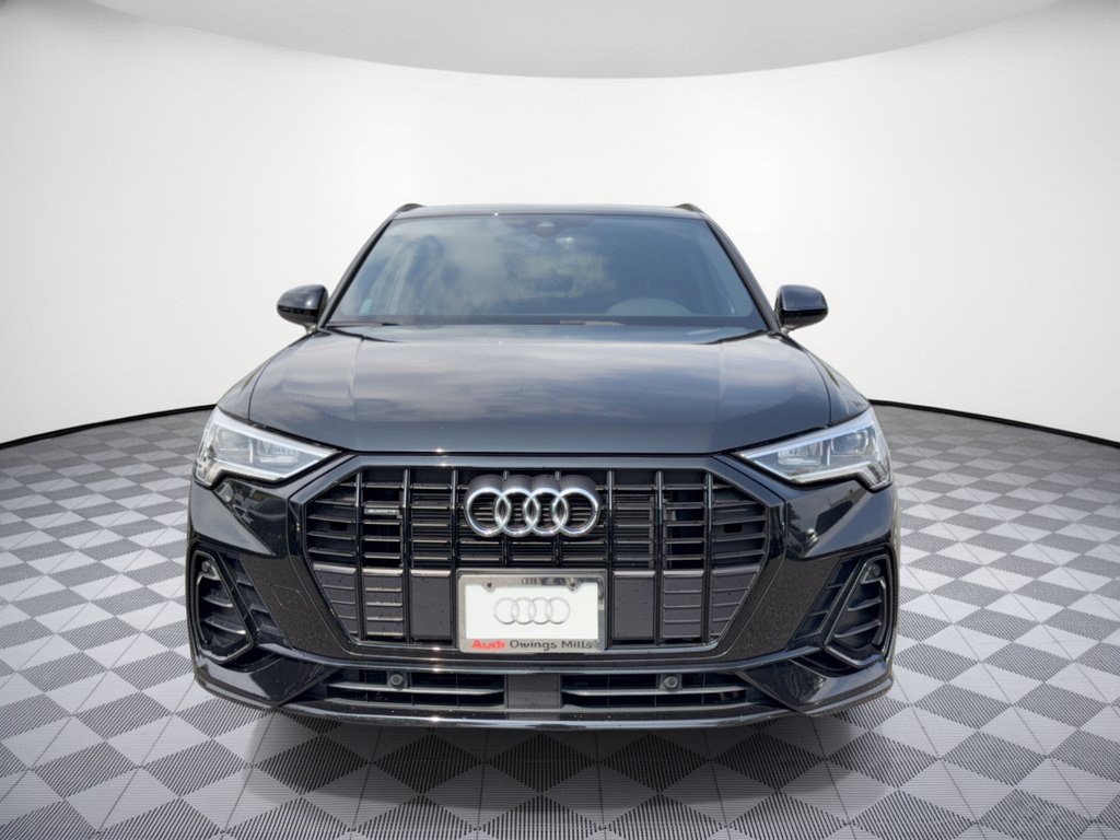 Used 2023 Audi Q3 2.0T Premium w/ Black Optic Sport Package AWD/4WD image 6