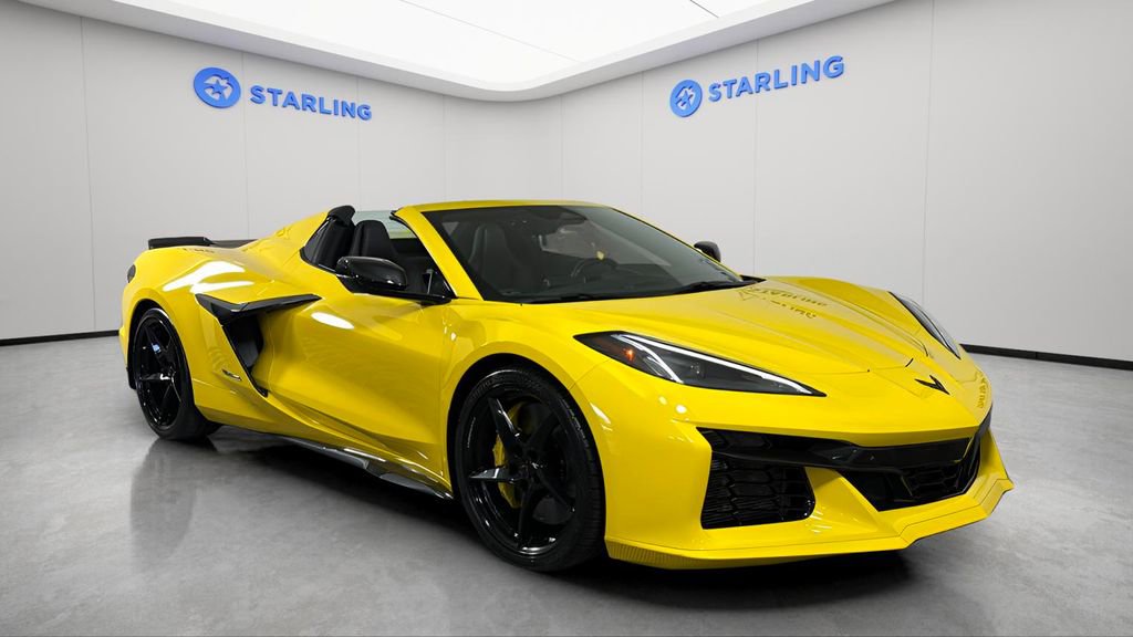 Used 2025 Chevrolet Corvette E-Ray w/ Stealth Interior Trim Package image 31