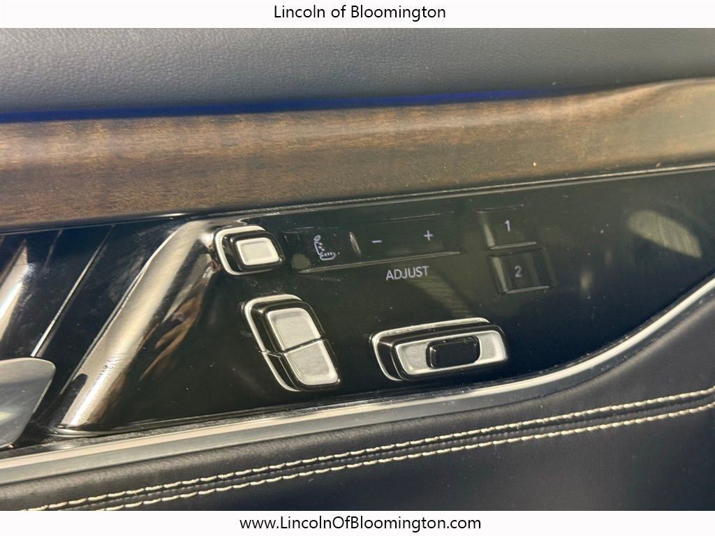 Used 2022 Jeep Grand Wagoneer Series I image 17