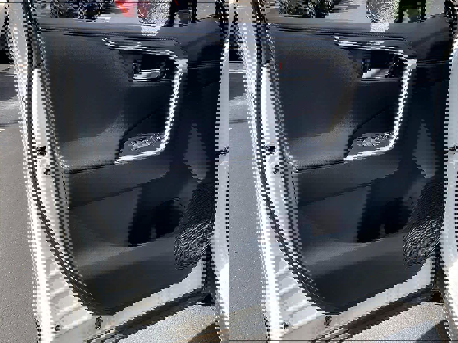 Used 2024 Toyota RAV4 XSE w/ Advanced Technology Package image 24