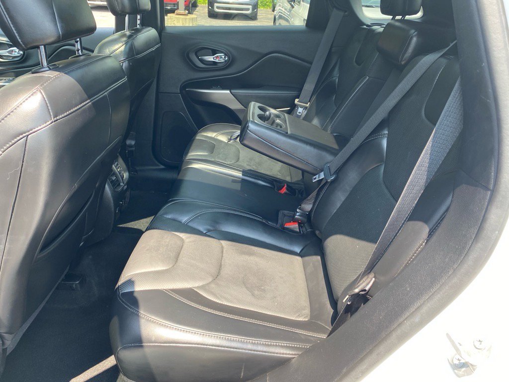 Used 2021 Jeep Cherokee Limited image 23