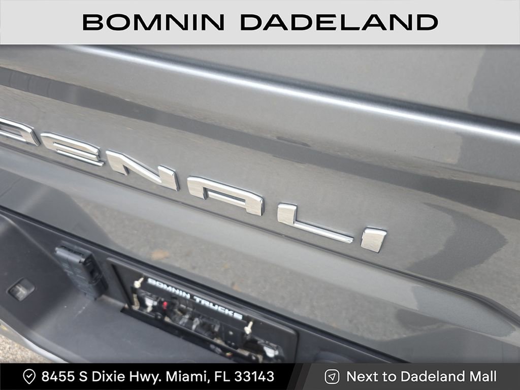Used 2024 GMC Sierra 1500 Denali w/ Technology Package image 9