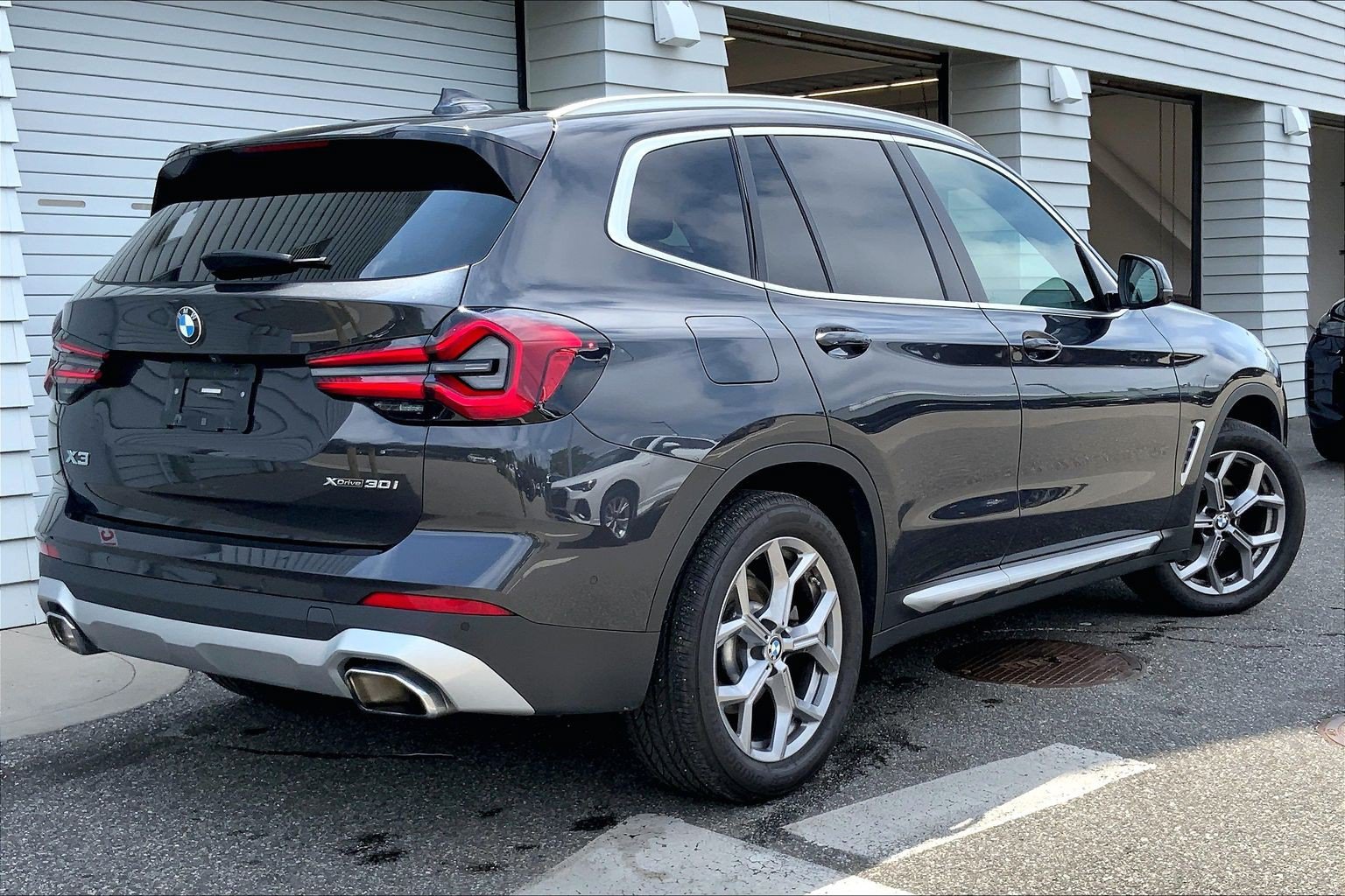 Used 2023 BMW X3 xDrive30i w/ Premium Package AWD/4WD image 7