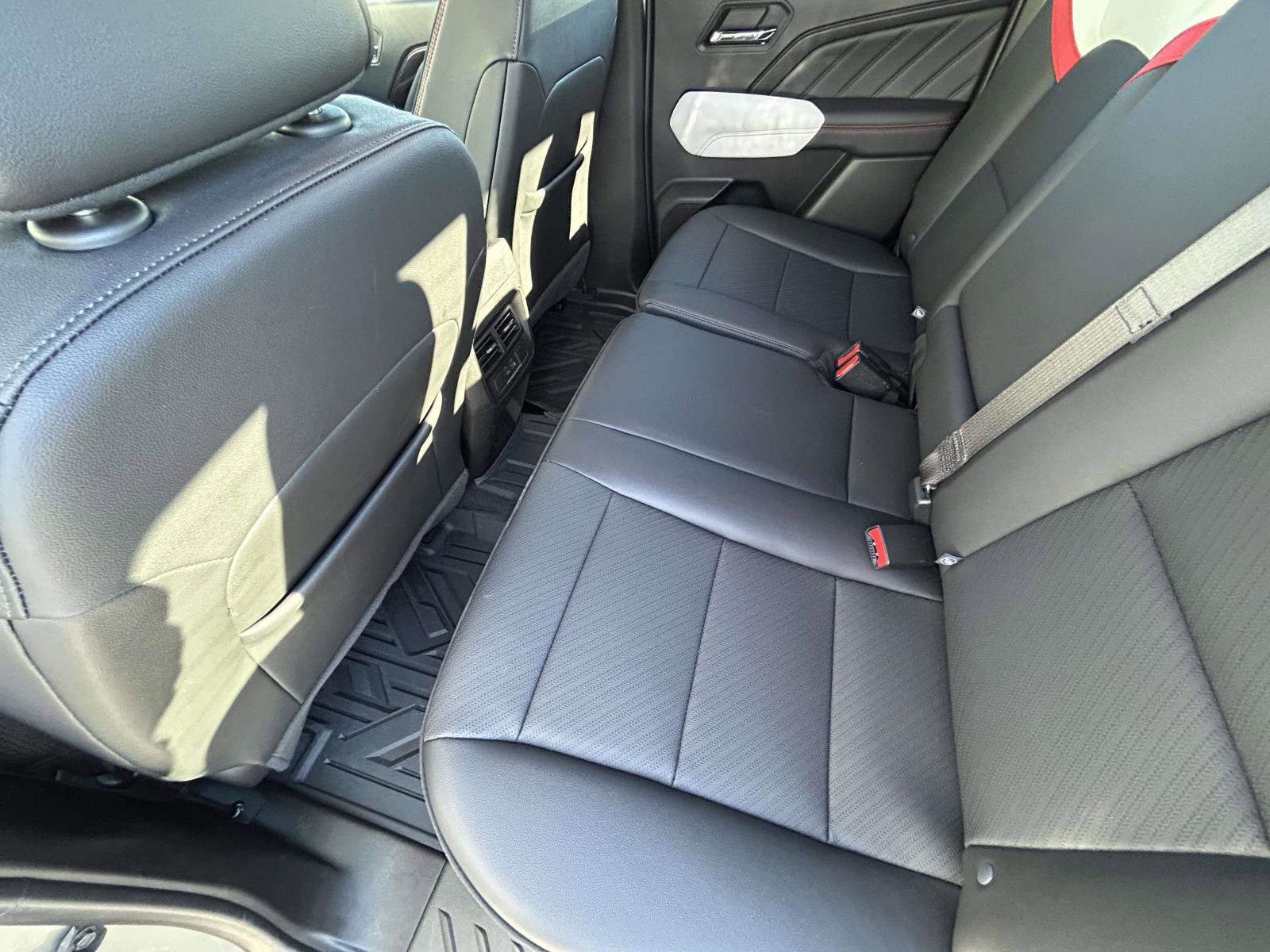 Used 2024 GMC Canyon AT4X image 13