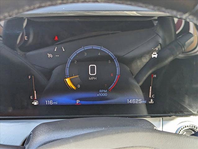 Used 2024 Chevrolet Trax LT w/ LT Convenience Package image 11