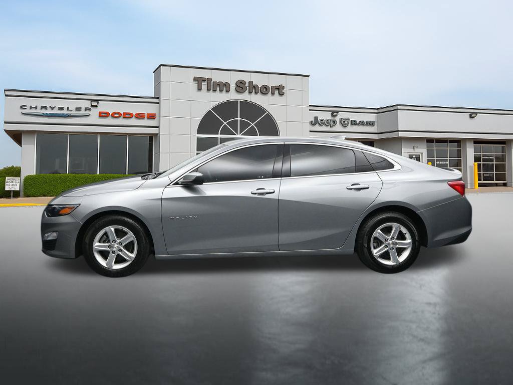 Used 2023 Chevrolet Malibu LT FWD image 2