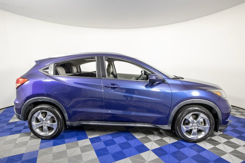Used 2017 Honda HR-V EX-L image 3