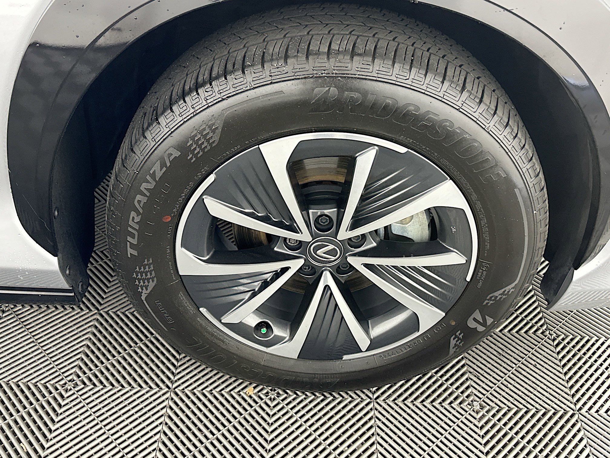 Used 2024 Lexus RZ 300e Premium w/ Accessory Package (Z1) image 11