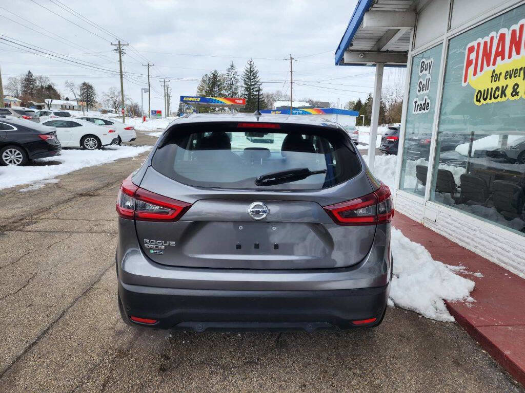 Used 2021 Nissan Rogue Sport S FWD image 6