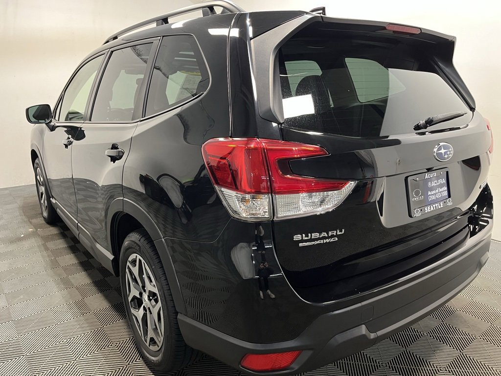 Used 2022 Subaru Forester Premium image 22