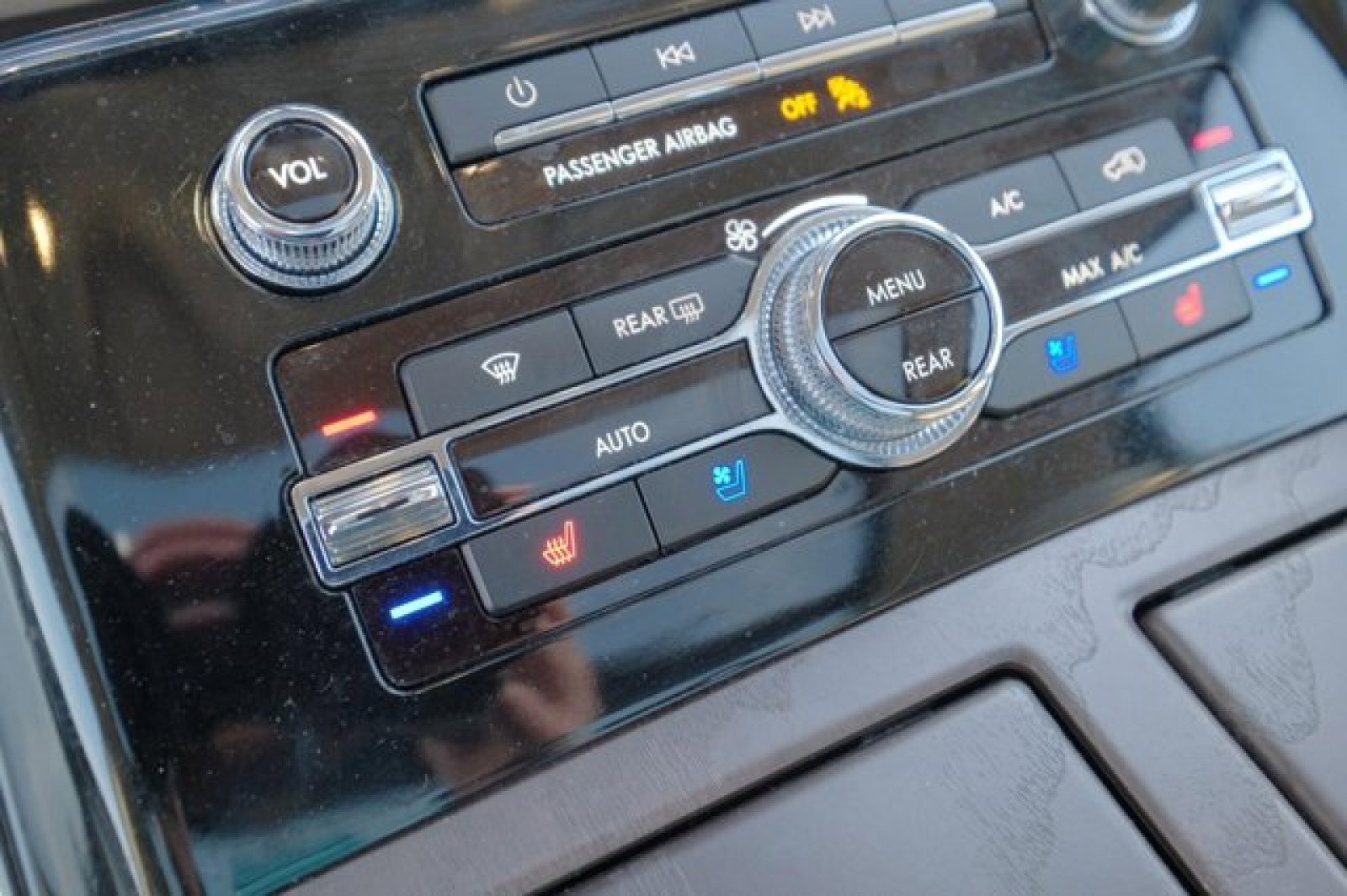 Used 2024 Lincoln Navigator Reserve image 23