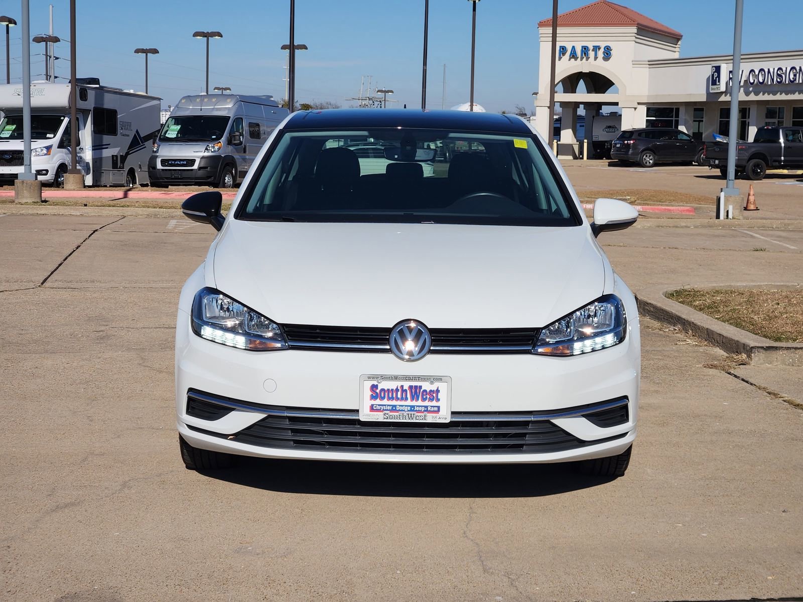 Used 2021 Volkswagen Golf 4-Door image 7