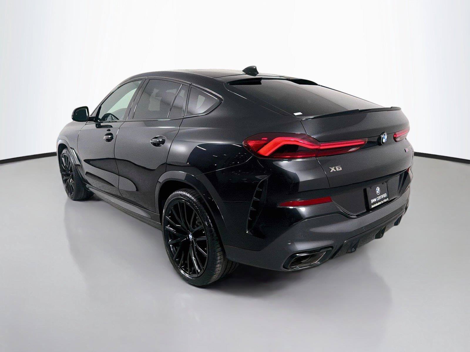 Used 2023 BMW X6 M50i w/ Executive Package AWD/4WD image 7