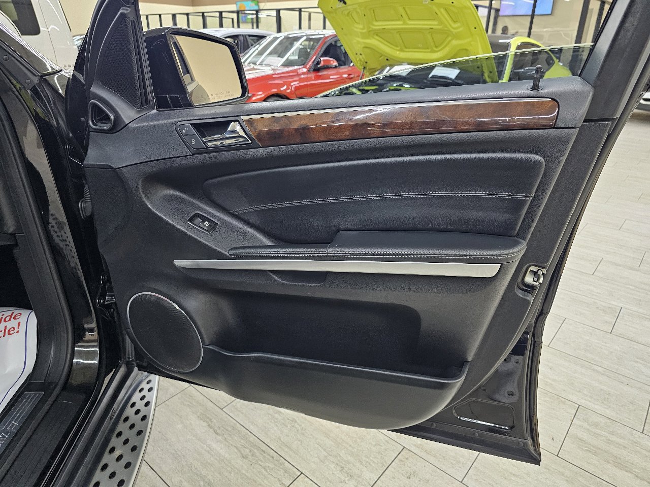 Used 2011 Mercedes-Benz GL 450 4MATIC image 41