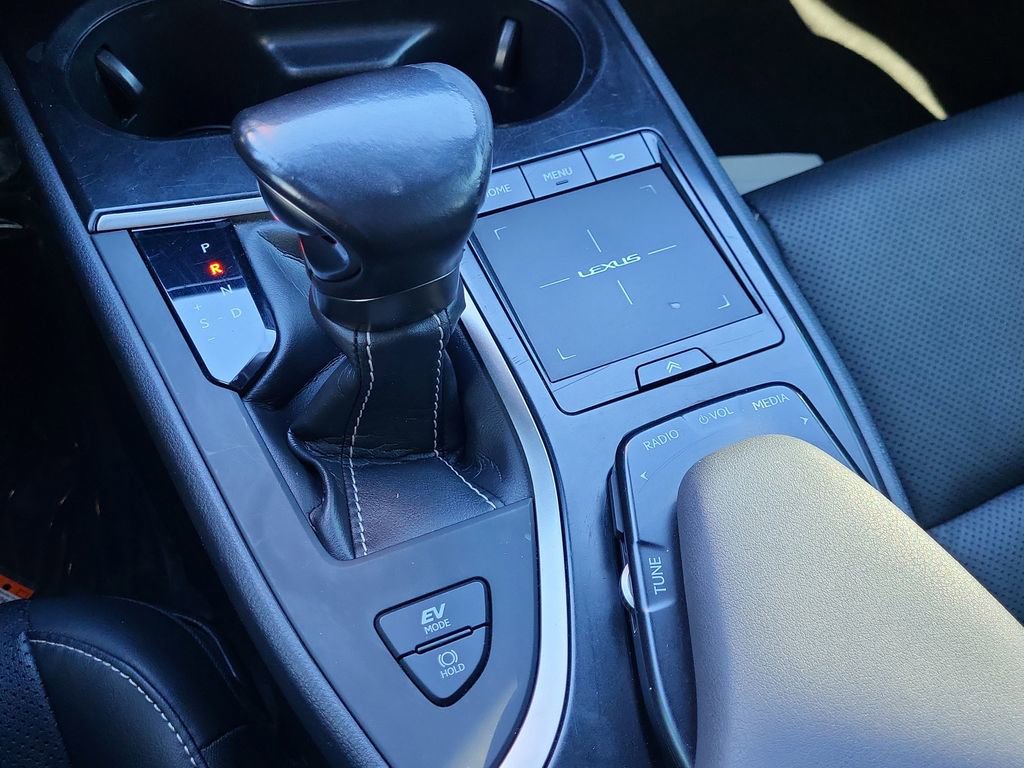 Used 2020 Lexus UX 250h w/ Premium Package image 28