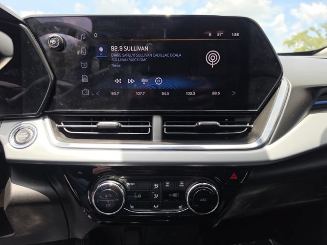 Used 2025 Chevrolet Trax LT w/ Driver Confidence Package FWD image 23