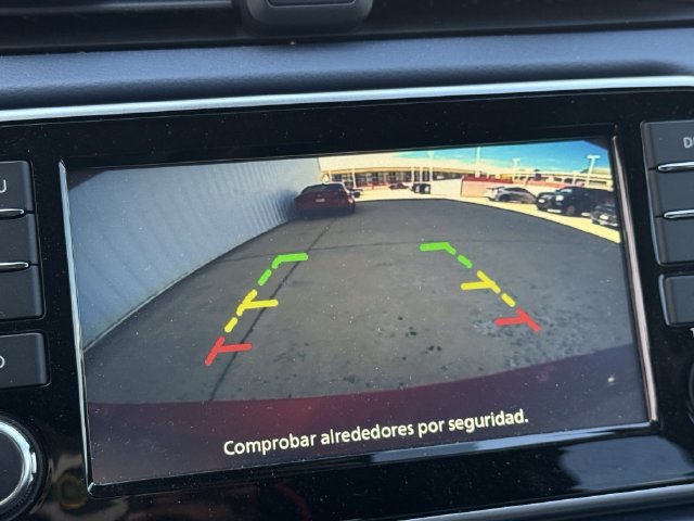 Used 2025 Nissan Versa SV FWD image 17