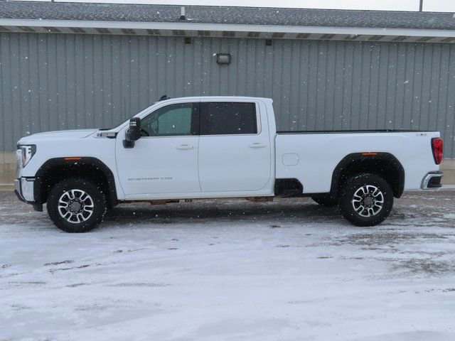 Used 2024 GMC Sierra 3500 SLE w/ SLE Convenience Package image 9