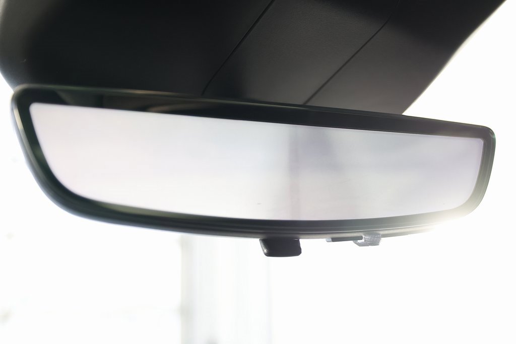 Used 2026 Cadillac Escalade ESV Platinum Luxury w/ LPO, Floor Liner Package image 40