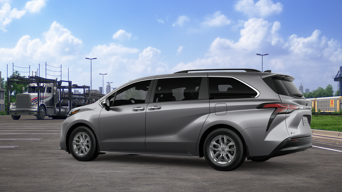 New 2026 Toyota Sienna XLE FWD image 7