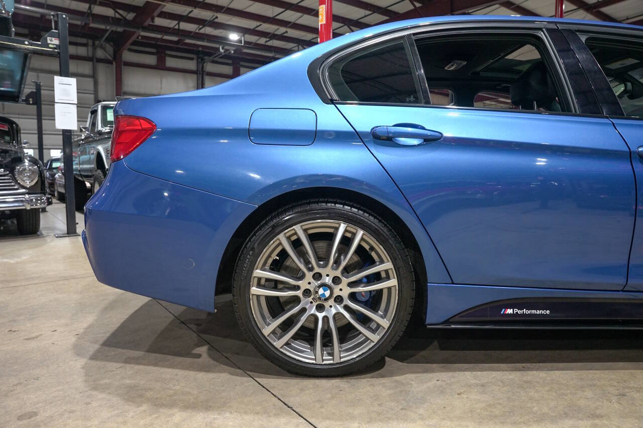 Used 2013 BMW 335i xDrive Sedan AWD/4WD image 9