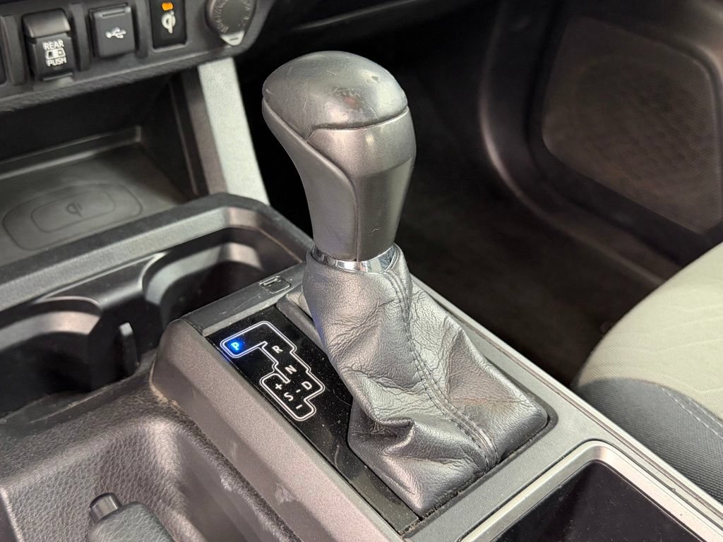 Used 2021 Toyota Tacoma TRD Sport w/ Technology Package RWD image 31