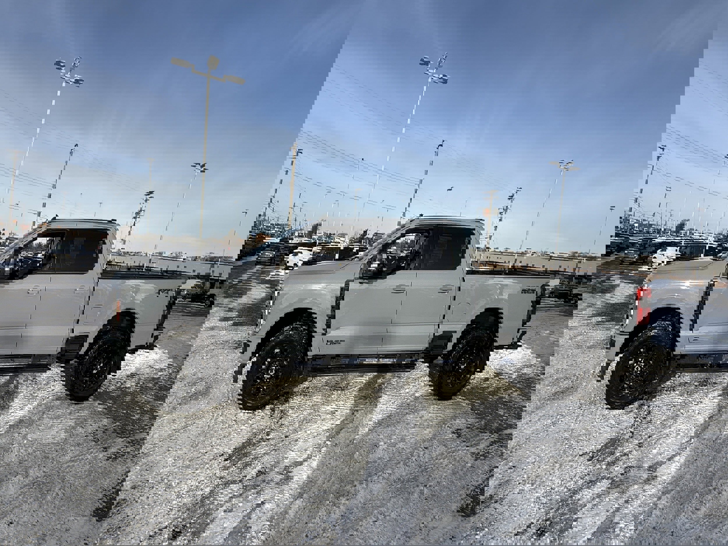 Used 2024 Ford F250 Lariat w/ Lariat Ultimate Package image 3