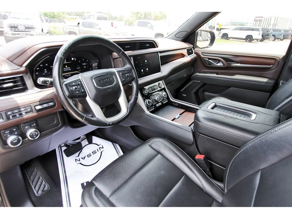 Used 2022 GMC Yukon Denali AWD/4WD image 12
