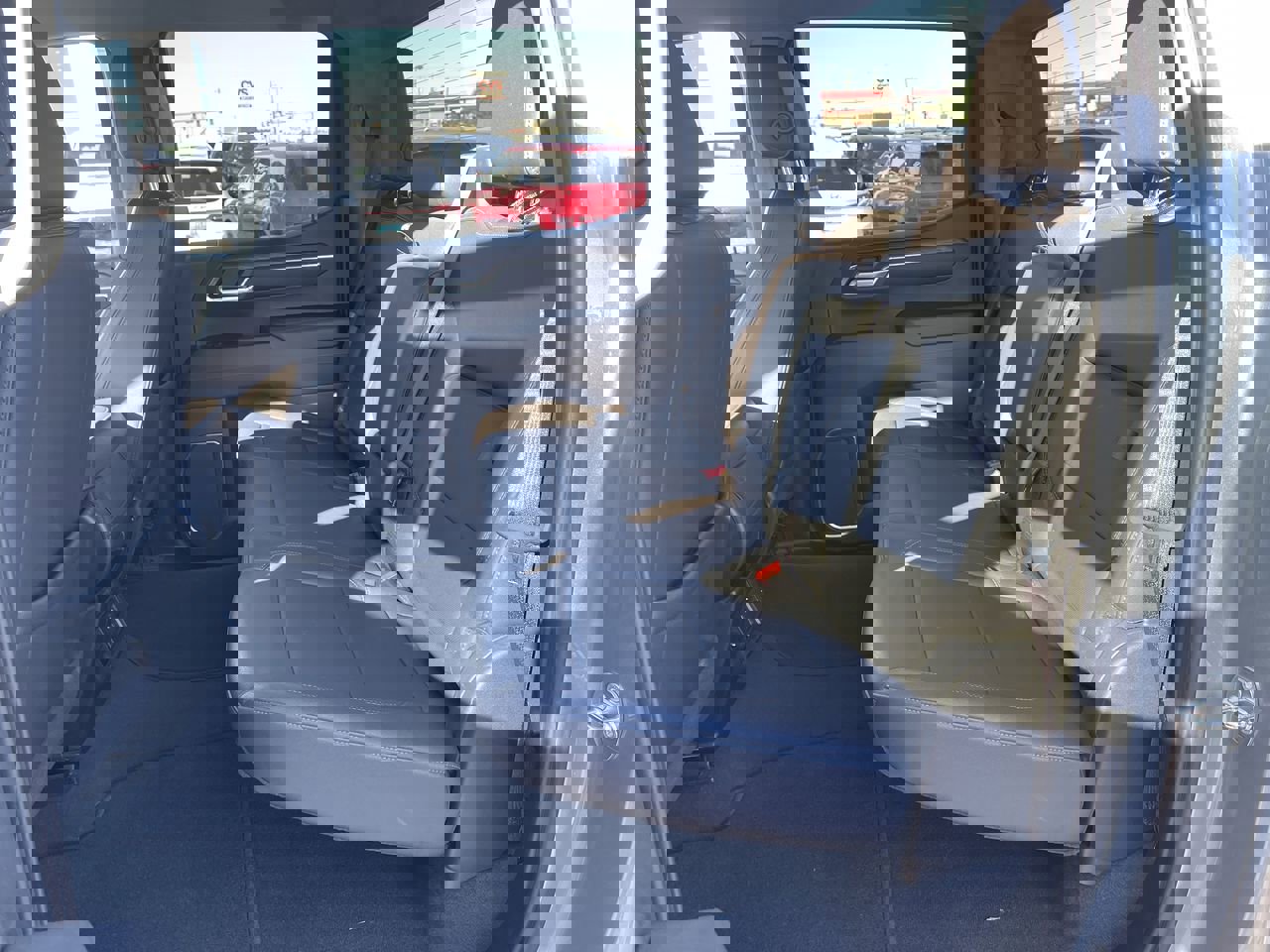 Certified 2024 GMC Sierra 1500 SLT image 25