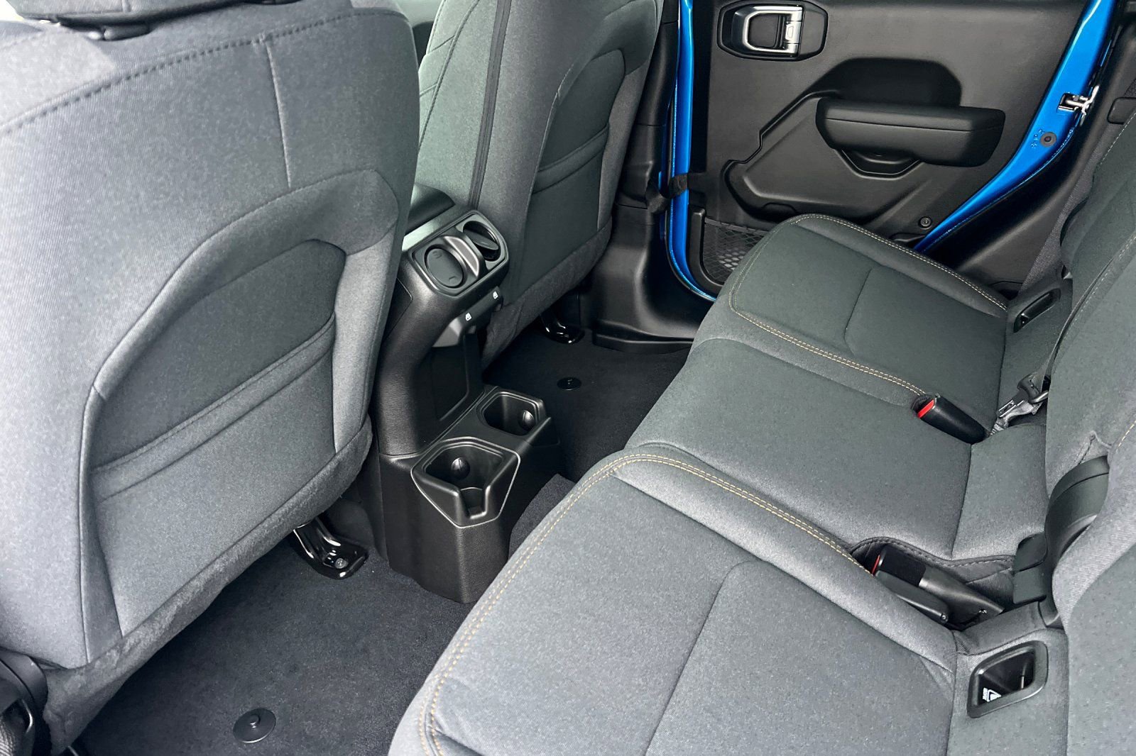New 2026 Jeep Gladiator Sport AWD/4WD image 8