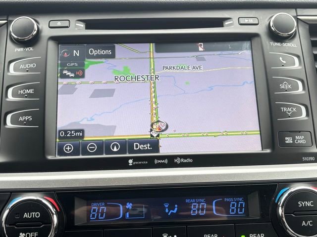 Used 2019 Toyota Highlander XLE image 27