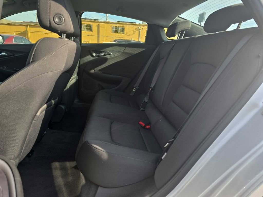 Used 2021 Chevrolet Malibu LS image 25