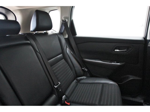 Used 2025 Nissan Rogue SV AWD/4WD image 12