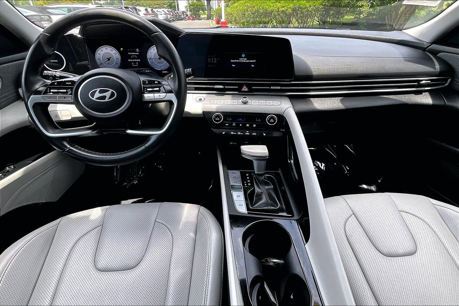 Used 2024 Hyundai Elantra Limited FWD image 14