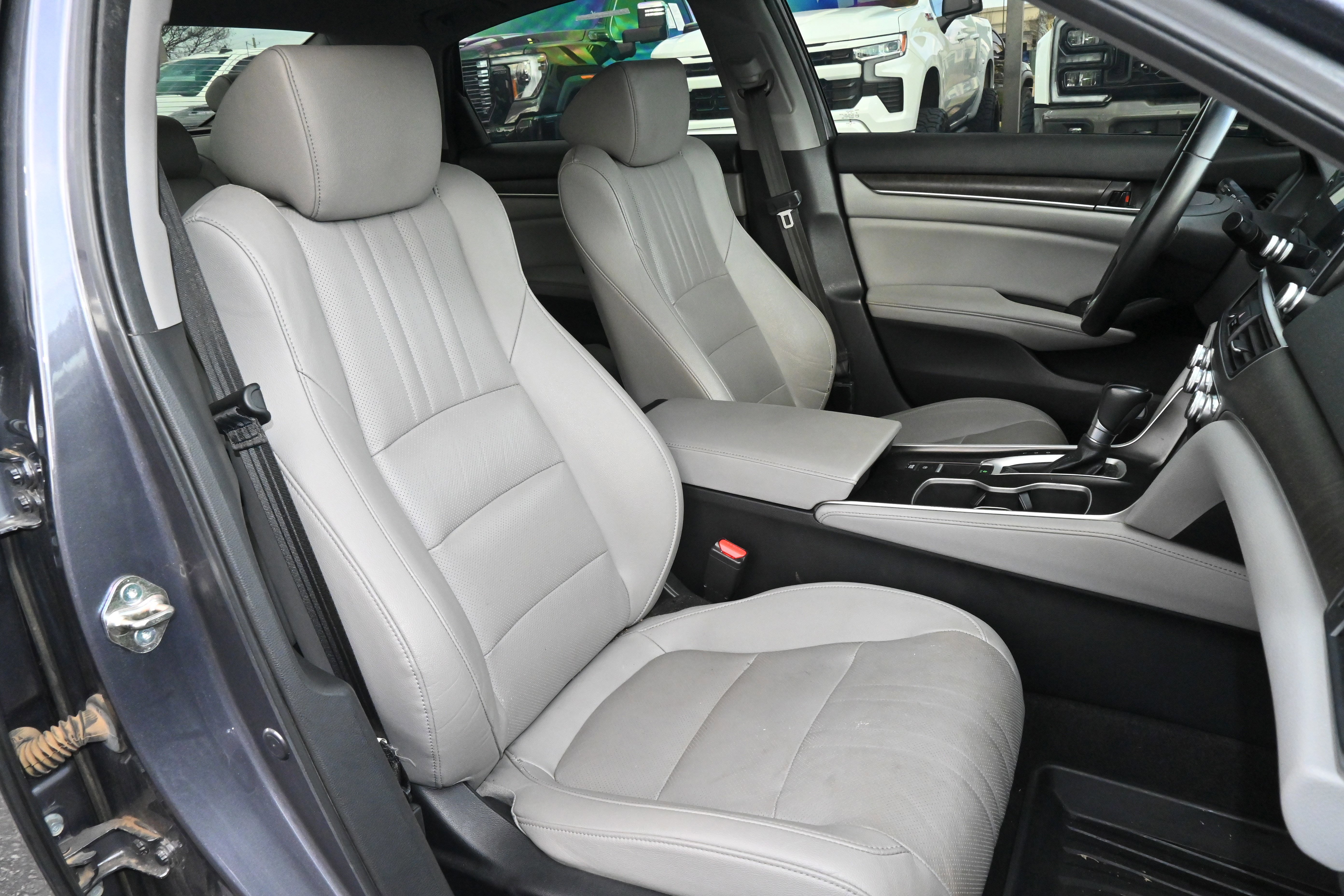 Used 2019 Honda Accord EX-L image 18