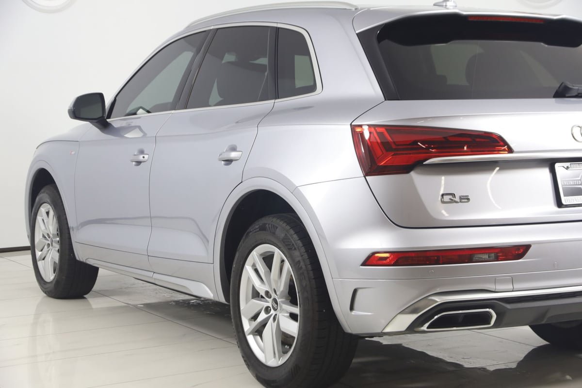 Used 2022 Audi Q5 2.0T Premium AWD/4WD image 23