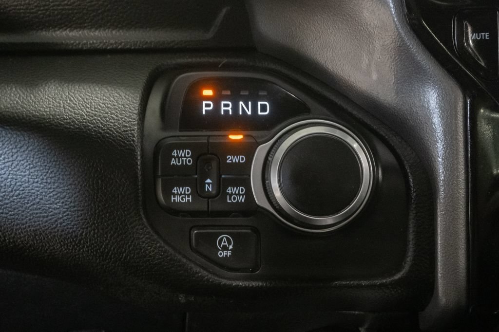 Used 2025 RAM 1500 Big Horn AWD/4WD image 17