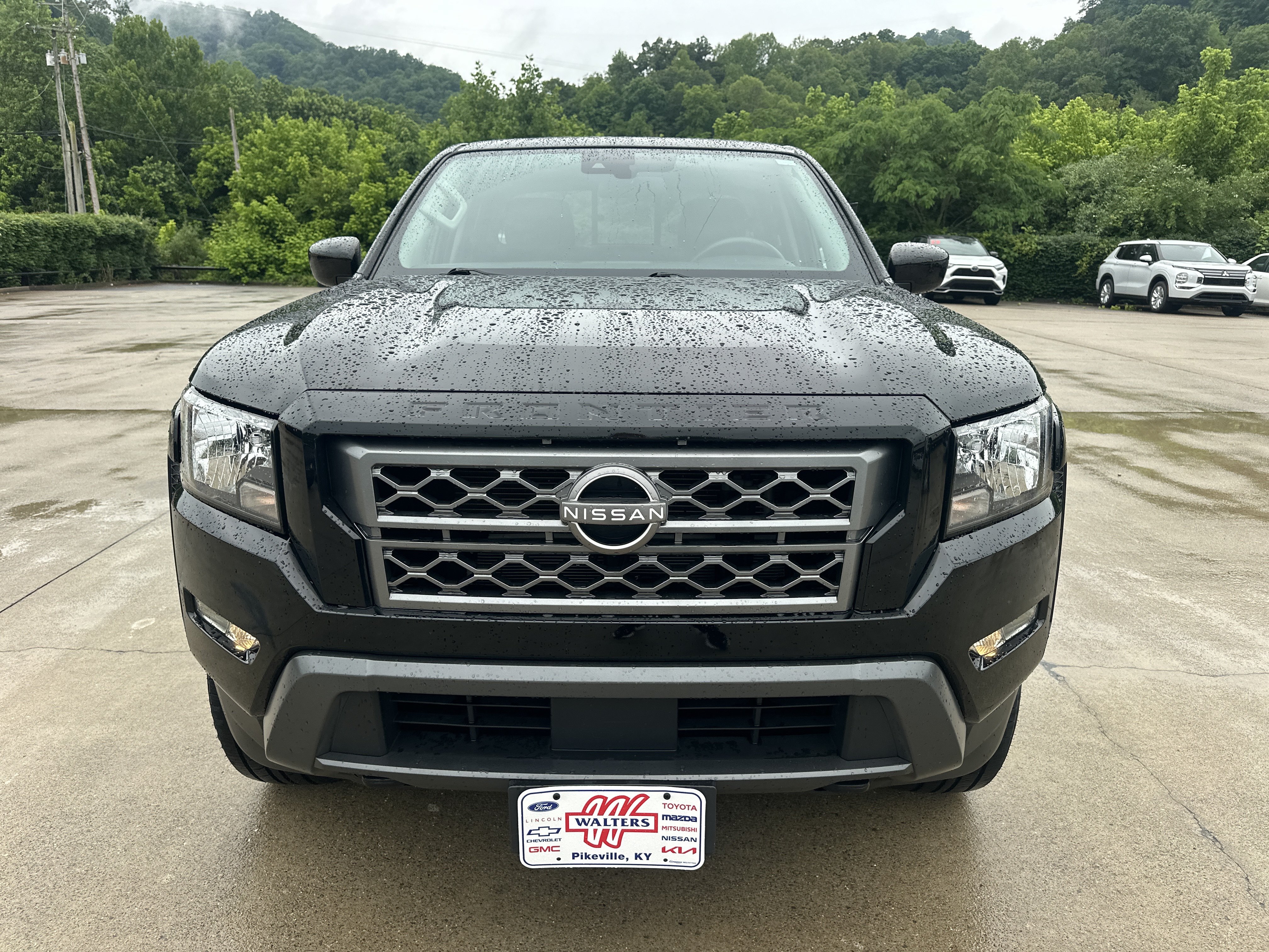 Used 2022 Nissan Frontier SV AWD/4WD image 7