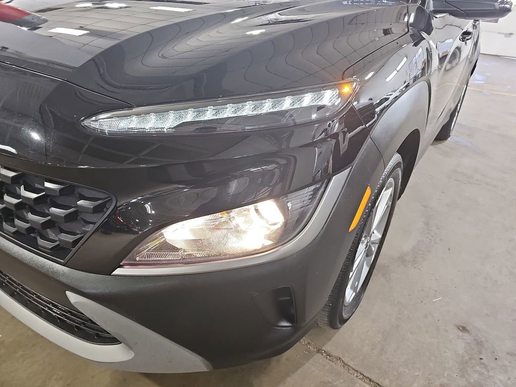Used 2023 Hyundai Kona SEL w/ Cargo Package AWD/4WD image 35