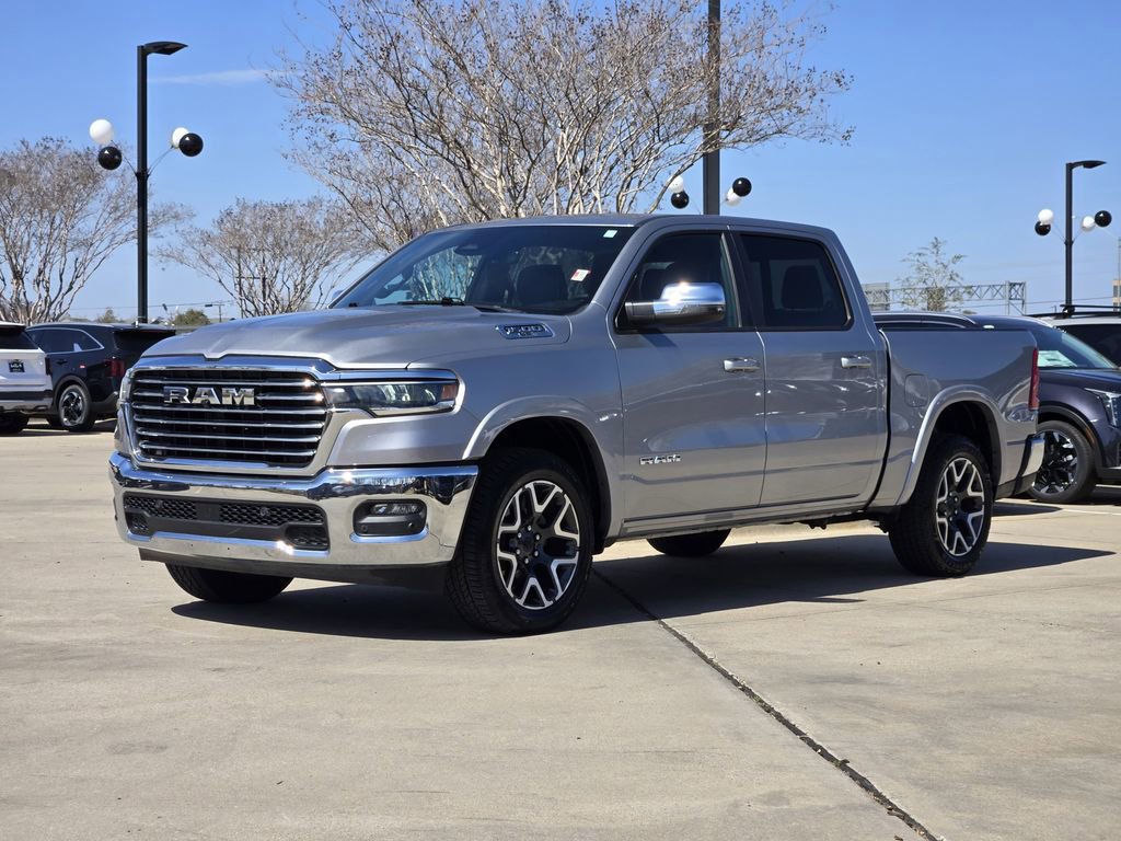 Used 2025 RAM 1500 Laramie AWD/4WD image 2