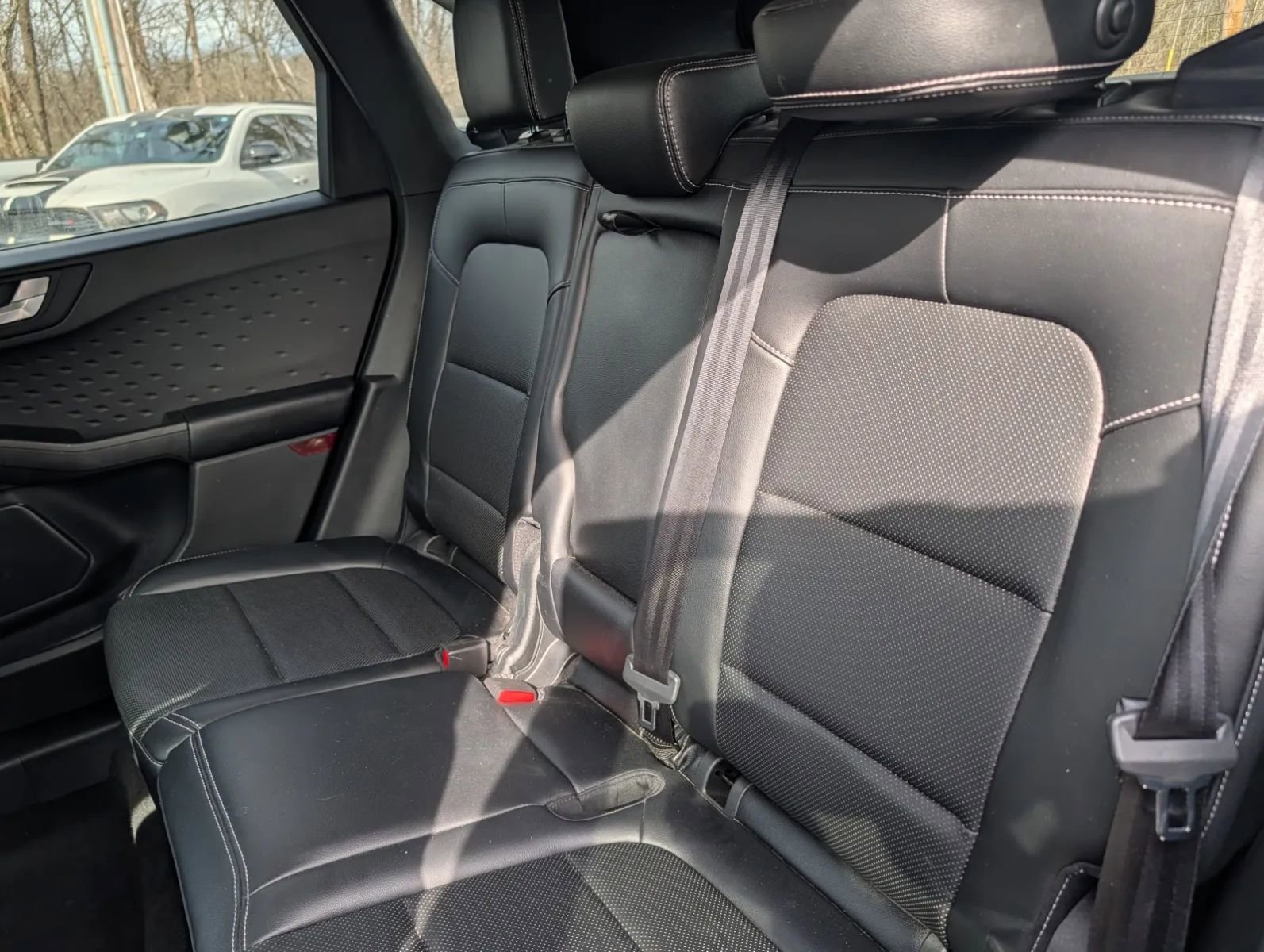 Used 2020 Ford Escape SEL image 9