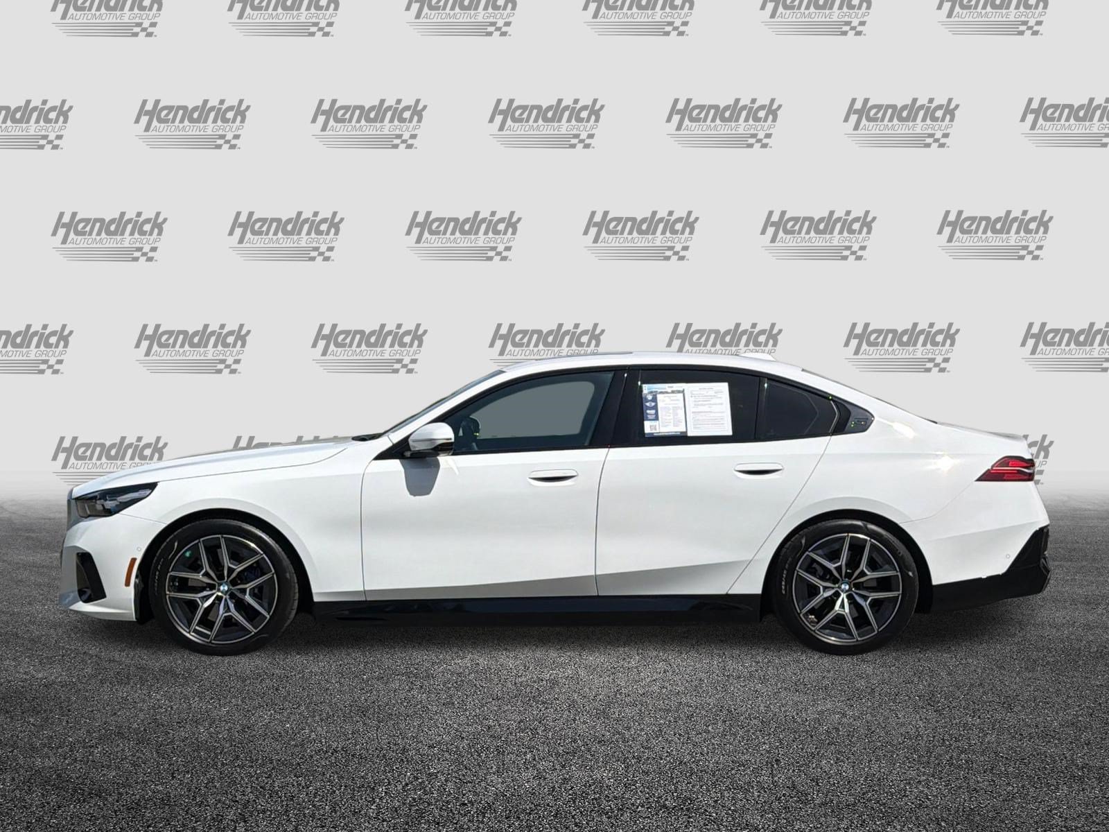 Used 2026 BMW i5 eDrive40 w/ M Sport Package AWD/4WD image 8