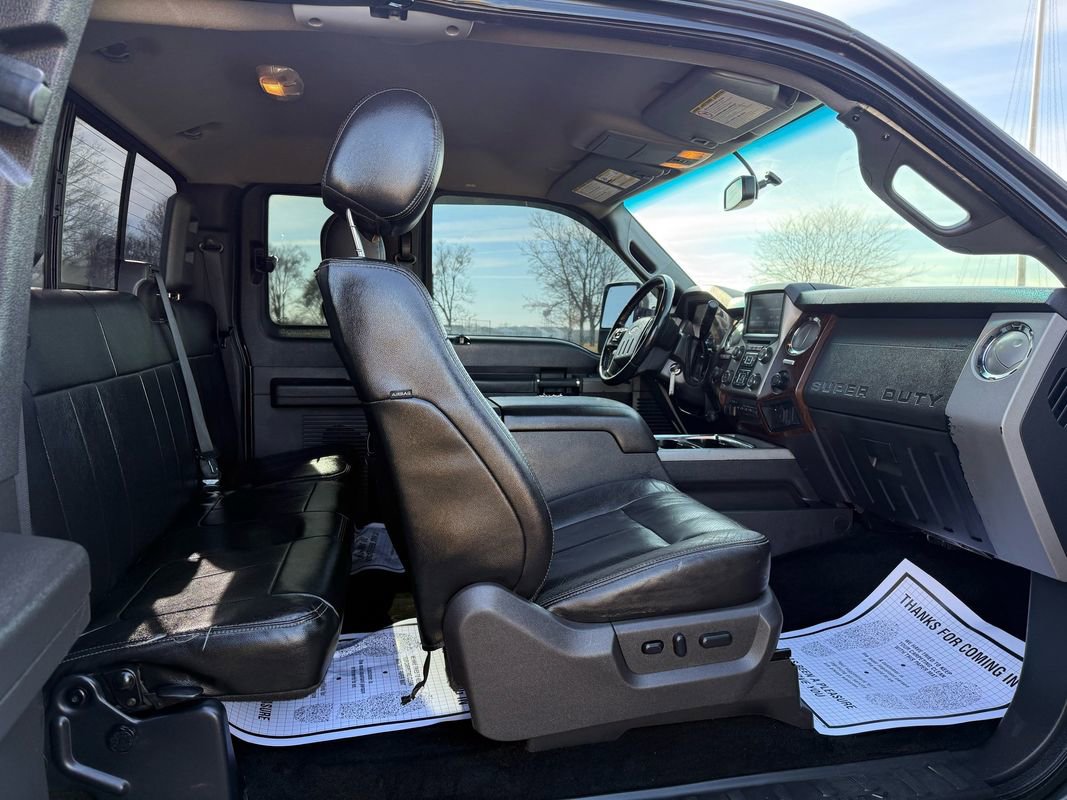 Used 2015 Ford F350 Lariat image 14