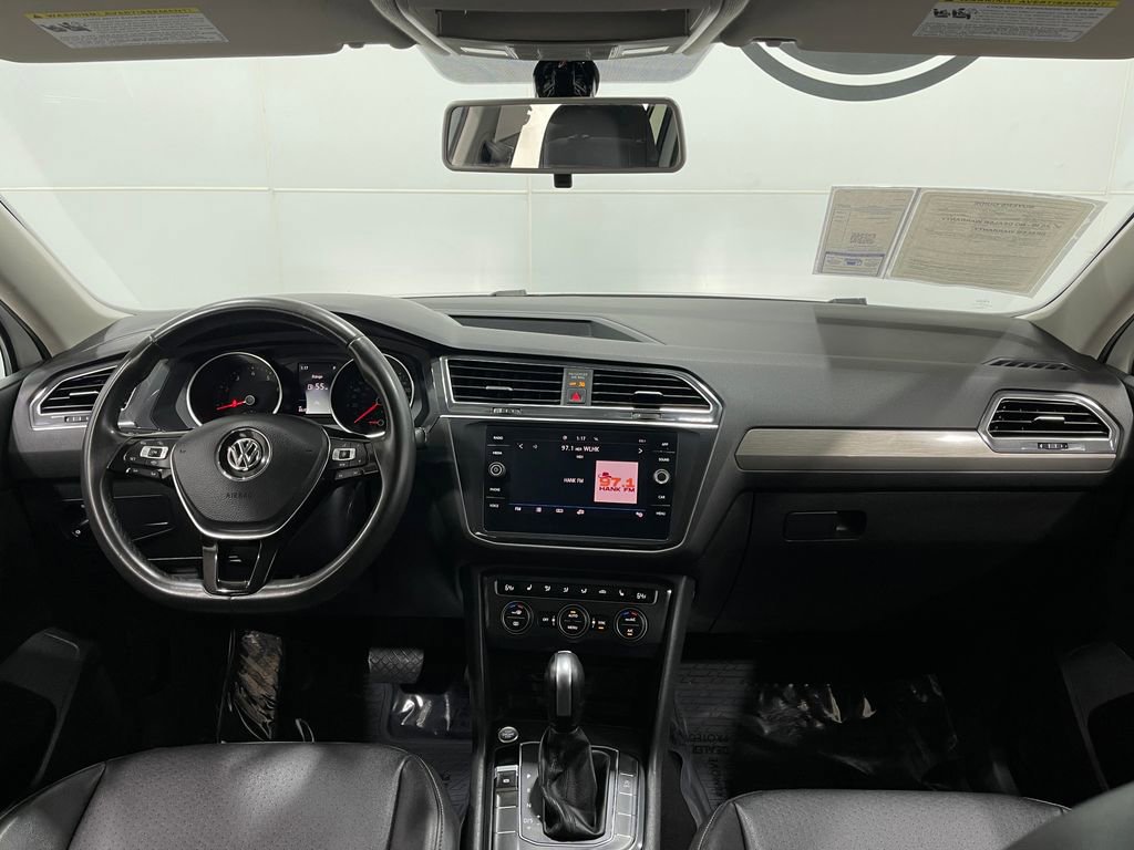 Used 2020 Volkswagen Tiguan SEL image 17