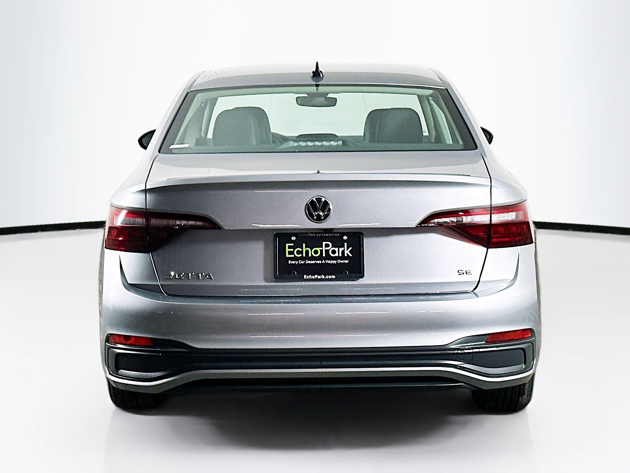 Used 2024 Volkswagen Jetta SE image 7