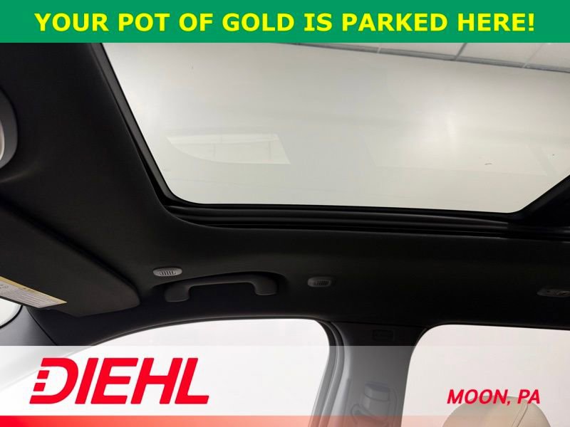 Used 2025 Jeep Grand Cherokee Limited w/ Black Appearance Package image 39