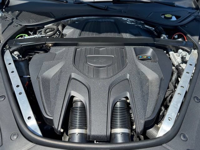 Certified 2023 Porsche Panamera 4 Platinum Edition AWD/4WD image 38